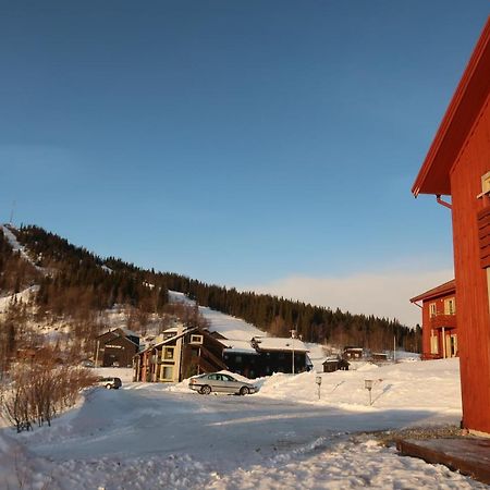 Funaesdalsporten Roeda Husen Funaesdalen エクステリア 写真